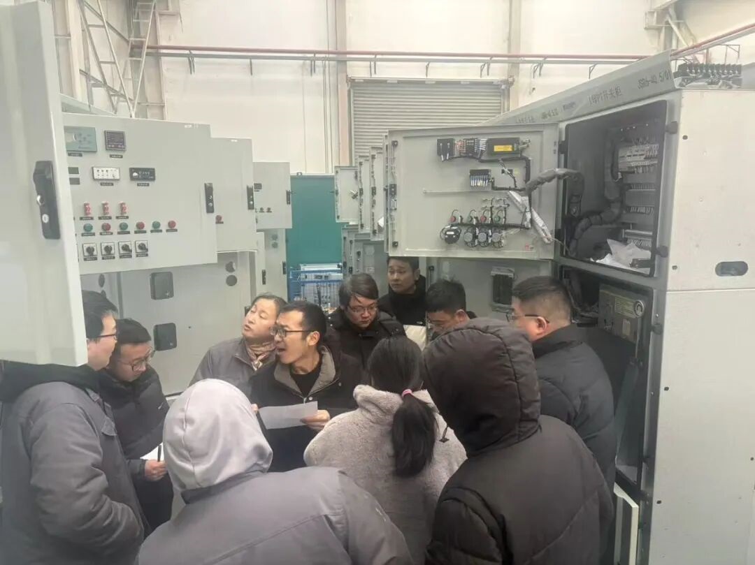 ��ͷ--�����1000ǧ���ظ�ѹ���վ������Ŀ�豸Բ������